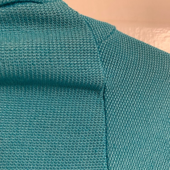 Patagonia teal base layer with quarter zip - Picture 5 of 5